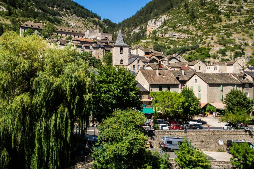 un village d'ardeche